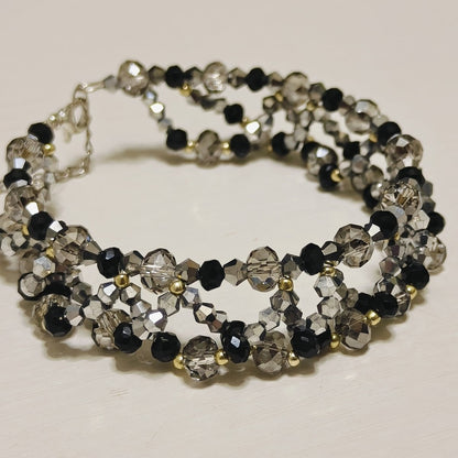 Elegant Zelij Art-Inspired Accessory for Women