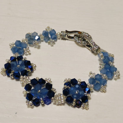 Elegant Zelij Art-Inspired Accessory for Women